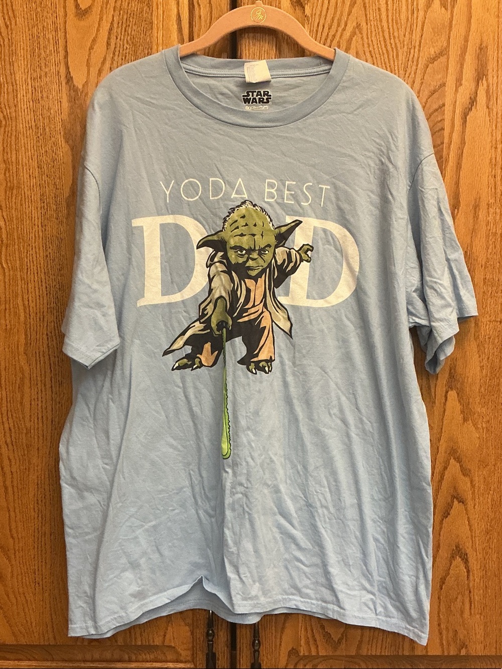 Star Wars Light Blue Graphic Tee with Yoda Accent Size XL